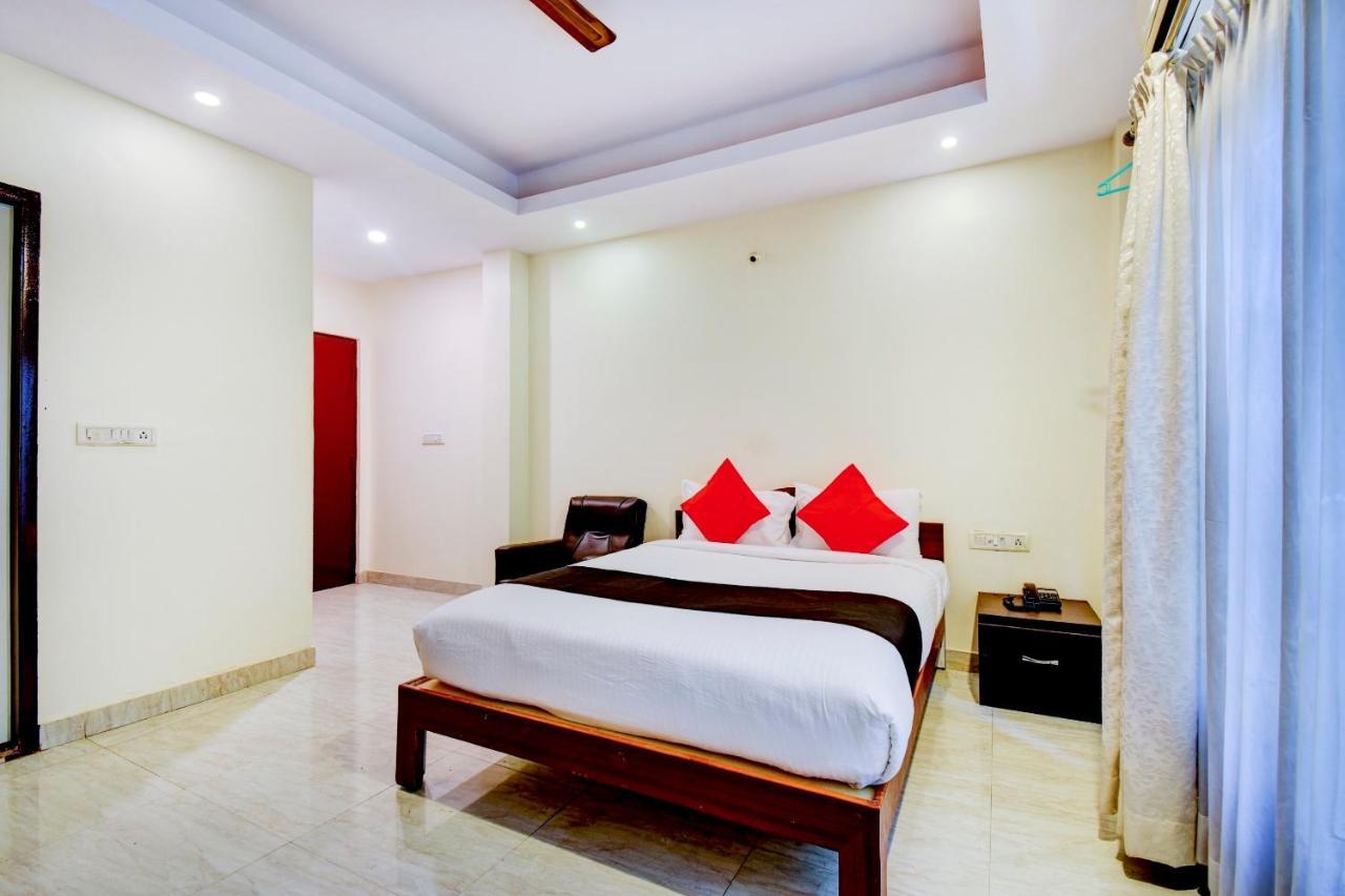 Capital O 81558 Udupi Gokula Bangalore Extérieur photo